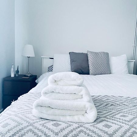 Small Doble, Shared House Filton Kamer foto