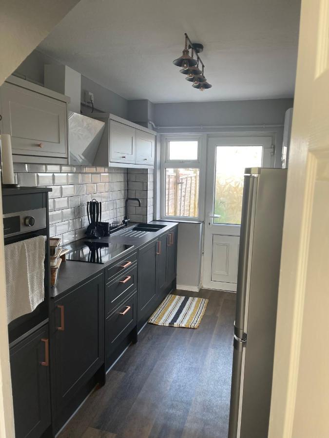 Small Doble, Shared House Filton Buitenkant foto
