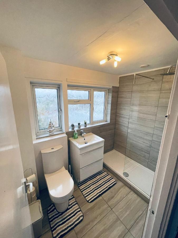 Small Doble, Shared House Filton Buitenkant foto